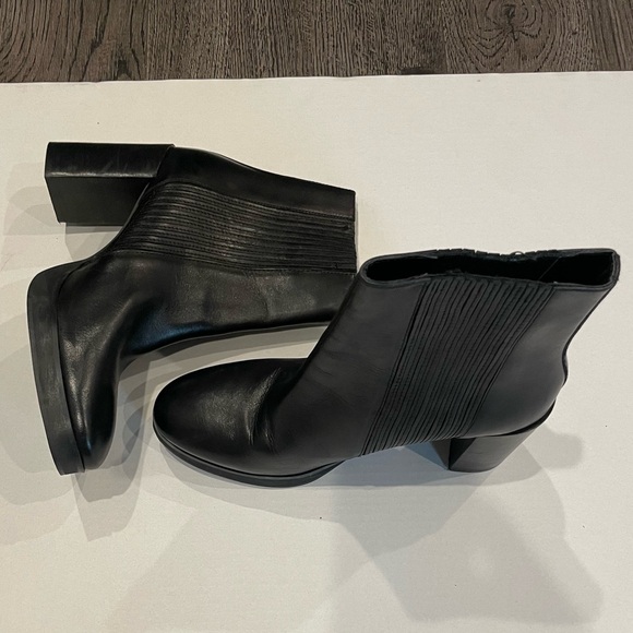 Matisse Womens Ava Round Toe Chelsea Ankle Boots - Picture 3 of 6